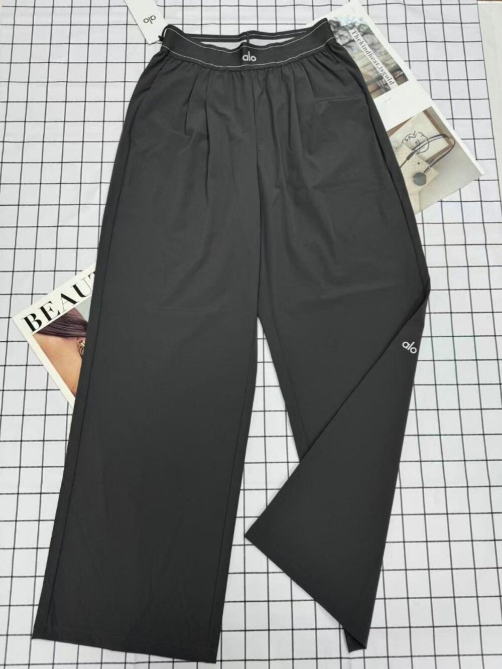 🧸🧸New ALO Yoga Dark Grey Women's Casual Versatile Regular Suit Pants🌟 - Picture 2 of 6